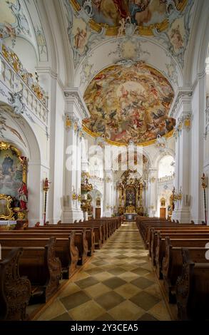 Chiesa parrocchiale cattolica di San Marino e Aniano, ex chiesa abbaziale del monastero benedettino di Rott in stile rococò, vista interna, Rott am Inn Foto Stock