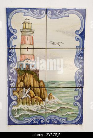 Azulejo con faro, Alfanzina, Carvoeiro, Algarve, Portogallo, Europa Foto Stock