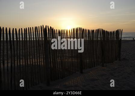 Tramonto sulla spiaggia di Zandvoort, Olanda Foto Stock