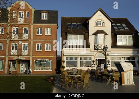 Case sul Sandwall a Wyk, Foehr, Schleswig-Holstein, Germania, Europa Foto Stock