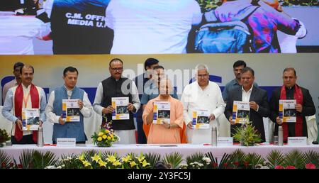 Lucknow, India. 13 settembre 2024. LUCKNOW, INDIA - 13 SETTEMBRE: Uttar Pradesh, primo ministro Yogi Adityanath con il vice cm Brajesh Pathak e altri durante la cerimonia del 4 ° giorno della fondazione del Dr. RAM Manohar Lohia Institute of Medical Sciences presso Indira Gandhi Pratishthan, il 13 settembre 2024 a Lucknow, India. (Foto di Deepak Gupta/Hindustan Times/Sipa USA ) credito: SIPA USA/Alamy Live News Foto Stock