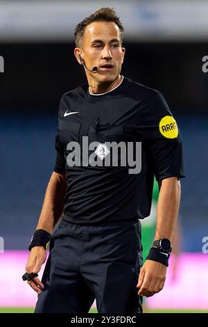 Eindhoven, Paesi Bassi. 13 settembre 2024. EINDHOVEN, PAESI BASSI - 13 SETTEMBRE: Arbitro Martin Perez durante la partita olandese Keuken Kampioen Divisie tra FC Eindhoven e FC Dordrecht al Jan Louwers Stadion il 13 settembre 2024 a Eindhoven, Paesi Bassi. (Foto di Joris Verwijst/Orange Pictures) credito: Orange Pics BV/Alamy Live News Foto Stock