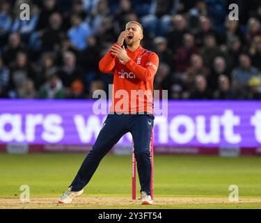 Liam Livingston dell'Inghilterra reagisce durante la seconda Vitality IT20 Series England vs Australia al Sophia Gardens Cricket Ground, Cardiff, Regno Unito, 13 settembre 2024 (foto di Craig Thomas/News Images) in, il 13/9/2024. (Foto di Craig Thomas/News Images/Sipa USA) credito: SIPA USA/Alamy Live News Foto Stock