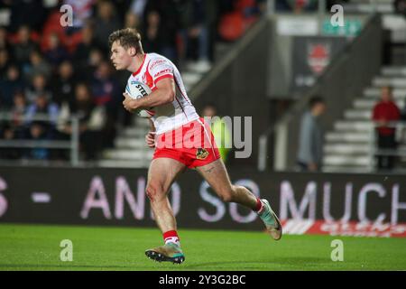 St Helens, Regno Unito. 13 settembre 2024. Jack Welsby fa una pausa per il Saint Helens *** durante la partita di Super League tra St Helens e Castleford Tigers al Totally Wicked Stadium di St Helens, Regno Unito, il 13 settembre 2024. Foto di Simon Hall. Solo per uso editoriale, licenza richiesta per uso commerciale. Non utilizzare in scommesse, giochi o pubblicazioni di singoli club/campionato/giocatori. Crediti: UK Sports Pics Ltd/Alamy Live News Foto Stock