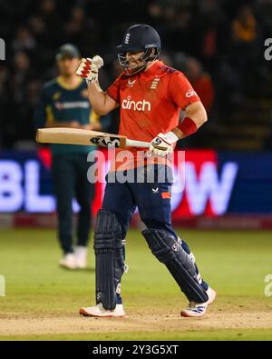 Liam Livingston dell'Inghilterra reagisce al raggiungimento di un confine durante la seconda Vitality IT20 Series England vs Australia al Sophia Gardens Cricket Ground, Cardiff, Regno Unito, 13 settembre 2024 (foto di Craig Thomas/News Images) Foto Stock