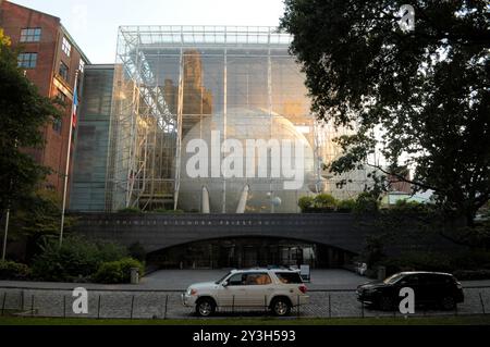 New York, Stati Uniti. 12 settembre 2024. Il Frederick Phineas e il Sandra Priest Rose Center for Earth and Space dell'American Museum of Natural History si trovano a Manhattan, New York. (Foto di Jimin Kim/SOPA Images/Sipa USA) credito: SIPA USA/Alamy Live News Foto Stock