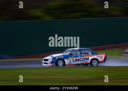 Sandown Park, Victoria, Australia. 14 settembre 2024. CAMPBELL LOGAN (2) alla curva 3 durante la sessione mattutina per la Touring Car Masters Series al Penrite Oils Sandown 2024 500 al Sandown International Motor Raceway, Sandown Park (Credit Image: © James Forrester/ZUMA Press Wire) SOLO PER USO EDITORIALE! Non per USO commerciale! Foto Stock