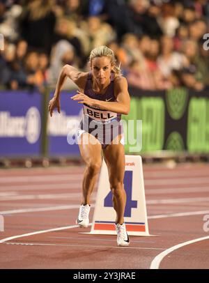 Georgia Bell della Gran Bretagna gareggia nella gara femminile di 800 m alle finali di atletica Memorial Van Damme Diamond League al King Baudouin Stadium Foto Stock