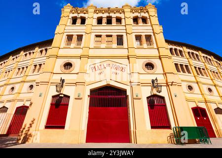 L'esterno dell'edificio Bullring o plaza de toros a Murcia. Murcia è una città della Spagna sudorientale. Foto Stock