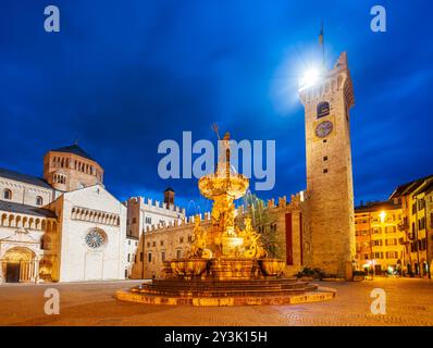 Trento Cattedrale o Duomo di Trento è una cattedrale cattolica romana nella città di Trento in Trentino Alto Adige in Italia Foto Stock