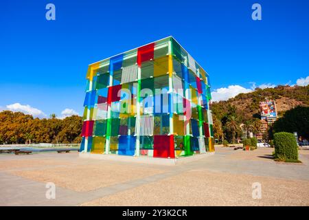 Malaga, Spagna - 23 ottobre 2021: Il Centre Pompidou Malaga è una sede del Centro Nazionale di Arte e Cultura Georges Pompidou di Francia Foto Stock