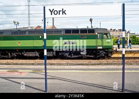 Classe 47 D1935 Roger Hoskings a York, Yorkshire, Inghilterra Foto Stock