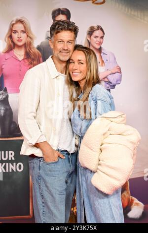 Monaco, Germania. 14 settembre 2024. Wayne Carpendale, attore e sua moglie Annemarie Carpendale, presentatrice, alla prima del film "la scuola degli animali magici 3". Credito: Tobias Hase/dpa/Alamy Live News Foto Stock