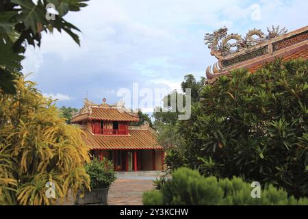 Tomba di Ming Manh a Hue, Vietnam, Asia Foto Stock