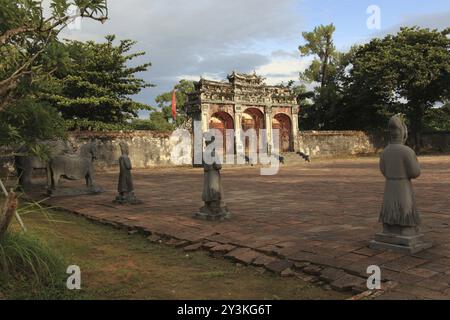 Tomba di Ming Manh a Hue, Vietnam, Asia Foto Stock