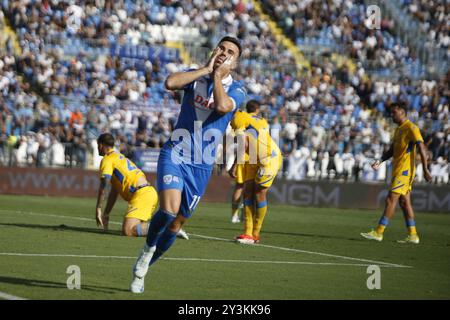 Gabriele Moncini del Brescia calcio FC esprime delusione durante laÂ partita Brescia calcio vs Frosinone calcio, 5° serie B BKT 2024-25 allo stadio Mario Rigamonti di Brescia (BS), il 14 settembre 2024. Foto Stock