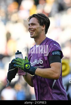 Widell ZETTERSTROM (portiere della contea di Derby) durante la partita del Campionato Sky Bet Derby County vs Cardiff City al Pride Park Stadium, Derby, Regno Unito, 14 settembre 2024 (foto di Mark Dunn/News Images) Foto Stock