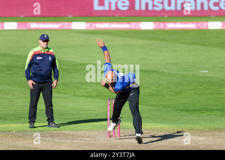 # 7, Tymal Mills del Sussex in azione bowling durante la semifinale tra Gloucestershire CCC e Sussex CCC al Vitality Blast Finals Day all'Edgbaston Cricket Ground, Birmingham, sabato 14 settembre 2024. (Foto: Stuart Leggett | mi News) crediti: MI News & Sport /Alamy Live News Foto Stock