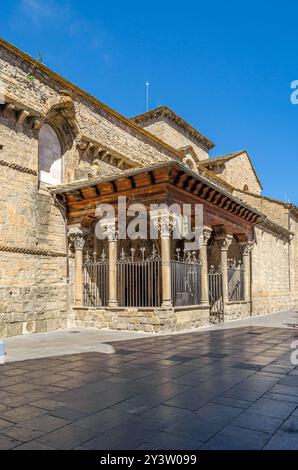 Cattedrale di San Pietro a Jaca, provincia di Huesca, Aragona, Spagna nord-orientale. E' uno dei più caratteristici e antichi edifici romanici Foto Stock