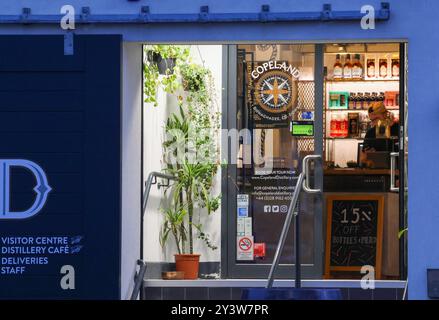 Irish Whiskey Distillery and Visitor Center, The Copeland Distillery Donaghadee County Down Northern Ireland. Foto Stock