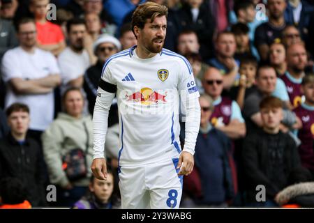 Leeds, Regno Unito. 14 settembre 2024. Elland Road, Leeds, Inghilterra, 14 settembre 2024: Joe Rothwell (8 Leeds United) durante il match EFL Sky Bet Championship tra Leeds United e Burnley all'Elland Road di Leeds, Inghilterra, il 14 settembre 2024. (Sean Chandler/SPP) credito: Foto SPP Sport Press. /Alamy Live News Foto Stock