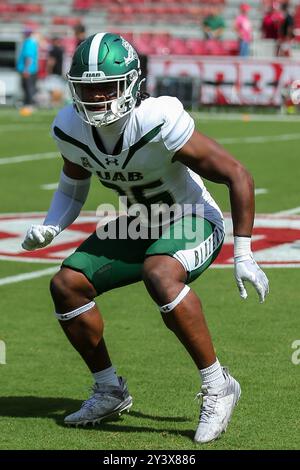 14 settembre 2024: Tylan McNichols #26 Alabama Birmingham line backer fa un passo indietro. Arkansas sconfisse UAB 37-27 a Fayetteville, AR. Richey Miller/CSM Foto Stock