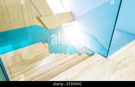 Camera Luxury con scale in marmo Foto Stock