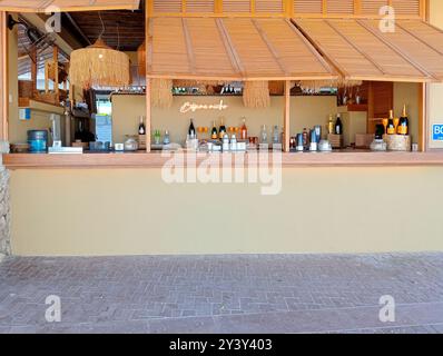 Palmanova, Spagna; 10 agosto 2024: Hotel Zel nella località di Maiorca di Palmanova in una soleggiata giornata estiva Foto Stock