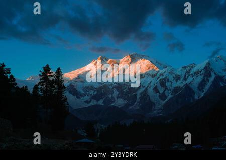 Nanga Parbat, la nona montagna più alta del mondo. Pakistan Foto Stock