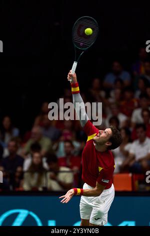 Valencia, Spagna. 15 settembre 2024. Pablo Carreno busta, squadra spagnola contro Jordan Thompson dell'Australia, durante la finale di Coppa Davis del gruppo B, il 15 settembre 2024, al Pabellon Municipal de Fuente San Luis (Valencia, Coppa Davis finale del gruppo B singolo match 1 il 15 settembre 2024). Il team spagnolo Pablo Carreno busta ha vinto il 6/2, 2/6, 6/7 crediti: SOPA Images Limited/Alamy Live News Foto Stock