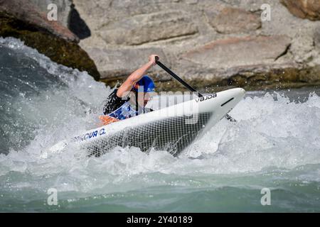 14 settembre 2024, Torino, Italia, Italia: Italia, Ivrea 14 settembre 2024 . Dora Baltea al Canoe Stadium di Ivrea (ITA). ICF Canoe Slalom World Cup 4.C1 Women. Satkova Gabriela 2 (CZE). Medaglia d'oro (immagine di credito: © Tonello Abozzi/Pacific Press via ZUMA Press Wire) SOLO PER USO EDITORIALE! Non per USO commerciale! Foto Stock