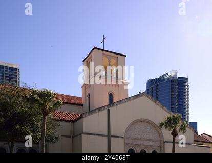 Cattedrale storica nel centro di Orlando, Florida, Stati Uniti. Cattedrale storica nel centro di Orlando, Florida, USA, Nord America Foto Stock