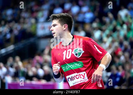 Wetzlar, Germania. 15 settembre 2024. Wetzlar, Germania, 15 settembre 2024: Renars Uscins ( 10 Hannover-Burgdorf ) durante la partita Liqui Moly Handball-Bundesliga tra HSG Wetzlar e TSV Hannover-Burgdorf alla Buderus-Arena di Wetzlar, GERMANIA. (Julia Kneissl/SPP) credito: SPP Sport Press Photo. /Alamy Live News Foto Stock