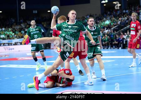 Wetzlar, Germania. 15 settembre 2024. Wetzlar, Germania, 15 settembre 2024: Rasmus Meyer Ejlersen ( 5 Wetzlar ) durante la partita Liqui Moly Handball-Bundesliga tra HSG Wetzlar e TSV Hannover-Burgdorf alla Buderus-Arena di Wetzlar, GERMANIA. (Julia Kneissl/SPP) credito: SPP Sport Press Photo. /Alamy Live News Foto Stock