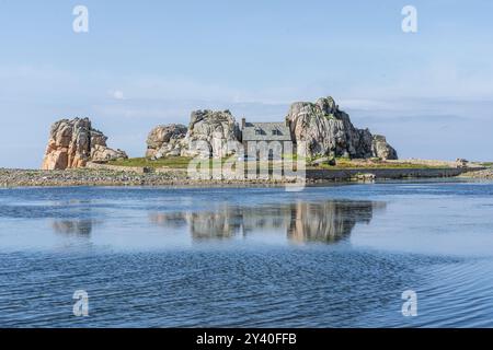 La Maison du Gouffre, Plougrescant, Bretagna, Francia Foto Stock