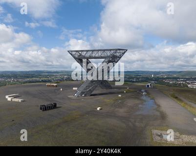 Saarpolygon, Ensdorf, Saar, Saarlouis monumento in acciaio che commemora la fine dell'estrazione del carbone nella Saar. Foto Stock