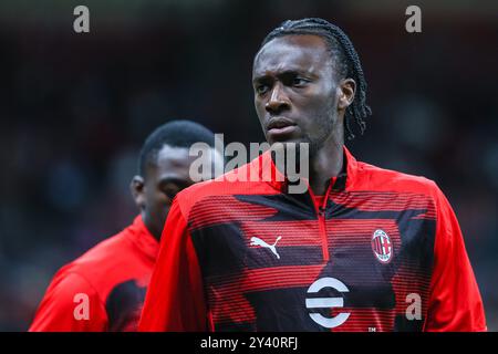 Milano, Italia. 14 settembre 2024. Tammy Abraham dell'AC Milan lo guarda durante la partita di serie A 2024/25 tra l'AC Milan e il Venezia FC allo stadio San Siro. FINAL SCOREMilano 4 | 0 Venezia crediti: SOPA Images Limited/Alamy Live News Foto Stock