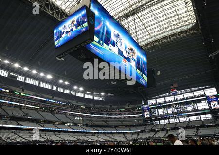 Irving, Stati Uniti. 15 settembre 2024. Interno dell'AT&T Stadium prima dell'inizio di una gara della National Football League domenica 15 settembre 2024 a Irving, Texas. (Foto di Peter G. Forest/Sipa USA) credito: SIPA USA/Alamy Live News Foto Stock