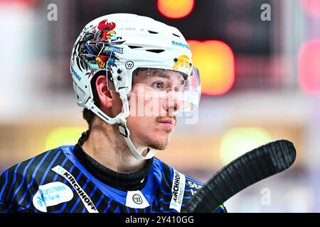 Tyler Boland (Iserlohn Roosters, #10), GER, Iserlohn Roosters vs. Düsseldorfer EG, Eishockey, Testspiel, Spielzeit 2023/2024, 15.09.2024, foto: Jonas Brockmann/Eibner-Pressefoto Foto Stock