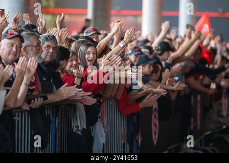 Tolosa, Francia. 15 settembre 2024. Tifosi di Tolosa prima del campionato francese Top 14 rugby match tra lo Stade Toulousain (Tolosa) e lo Stade Rochelais (la Rochelle) il 15 settembre 2024 allo stadio Ernest Wallon di Tolosa, Francia - foto Nathan Barange/DPPI credito: DPPI Media/Alamy Live News Foto Stock