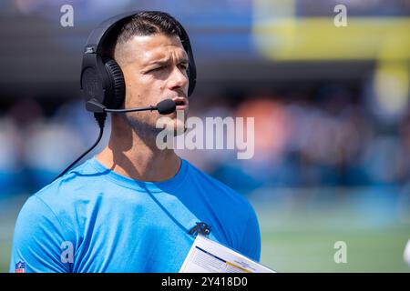 Charlotte, North Carolina, Stati Uniti. 15 settembre 2024. Il capo-allenatore dei Carolina Panthers Dave Canales durante il primo tempo contro i Los Angeles Chargers nel match NFL a Charlotte, NC. (Scott Kinser/Cal Sport Media). Crediti: csm/Alamy Live News Foto Stock