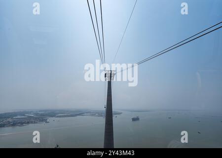 La funivia Cat hai a Phu Long, la più alta colonna del mondo Foto Stock