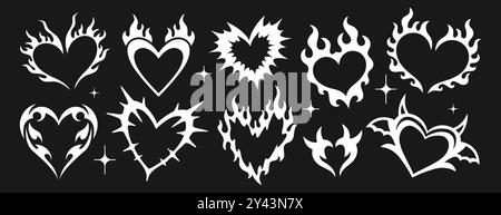 Tatuaggio y2k neo-tribale a forma di cuore. Adesivi gotici bianchi o set di ornamenti cibernetici. Logo Neotribal emo Love. Elegante silhouette stilizzata di cuori ardenti disegnata a mano sulle fiamme del fuoco Illustrazione Vettoriale