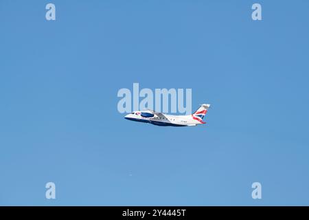 Marignane, Francia. 5 settembre 2024. Un aereo DELLA BRITISH AIRWAYS con Sun-Air è decollato in modo sicuro dall'aeroporto Marseille Provence, mostrato in una vista posteriore Foto Stock