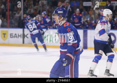 San Pietroburgo, Russia. 15 settembre 2024. Ivan Demidov (91) SKA Hockey Club visto in azione durante l'Hockey match, Kontinental Hockey League 2024/2025 tra SKA San Pietroburgo e Lada Togliatti al Palazzo degli Sport su ghiaccio. (Punteggio finale; SKA San Pietroburgo 4:3 Lada Togliatti) credito: SOPA Images Limited/Alamy Live News Foto Stock