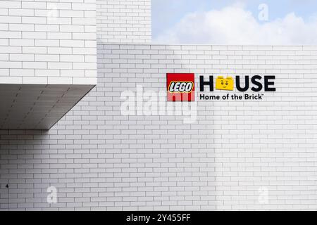 Billund, Danimarca. 11 settembre 2024. Una vista esterna dell'edificio LEGO House a Billund, Danimarca, l'11 settembre 2024. (Foto di Manuel Romano/NurPhoto) credito: NurPhoto SRL/Alamy Live News Foto Stock