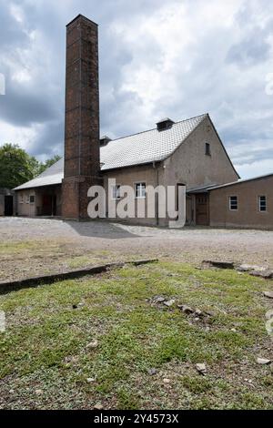 Campo di concentramento di Buchenwald. Vista esterna del crematorio. Nell'estensione a destra c'è la sala di dissezione del reparto di patologia Foto Stock