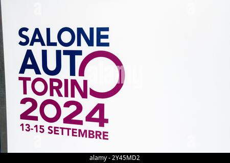 Poster del Salone dell'automobile di Torino, tutte le supercar dal design più alto in esposizione, molti modelli con progetti innovativi e prestazioni avanzate. news event, torino, Foto Stock