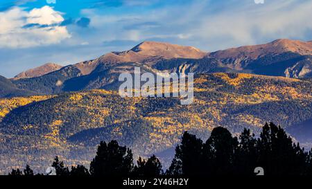 Vista del Wheeler Peak in autunno Foto Stock