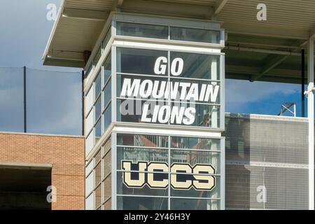 Colorado Springs, Colorado, Stati Uniti d'America - 19 MAGGIO 2024: Mountain Lion Stadium presso l'Università del Colorado (UCCS) Colorado Springs. Foto Stock